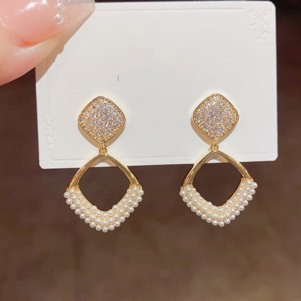 Bông Tai Tòn Teng Hình Thoi Đôi Đính Đá Phối Hạt Trai Nhỏ