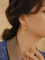 Bông Tai Khoen Tròn Uốn Đính Đá Trắng