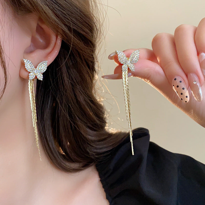 Bông Tai Tòn Teng Cánh Bướm Đính Đá Trắng Tua Rua Dáng Dài 2 Kiểu