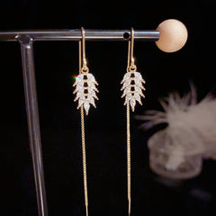 Bông Tai Tòn Teng Hình Lá Đính Đá Trắng Dáng Dài