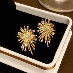 Bông Tai Kiểu Dáng Sao Băng Đính Đá Trắng Sang Trọng