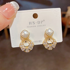 BÔNG TAI HÌNH THOI ĐÔI PHỐI ĐÁ GIỌT NƯỚC TRẮNG SANG TRỌNG