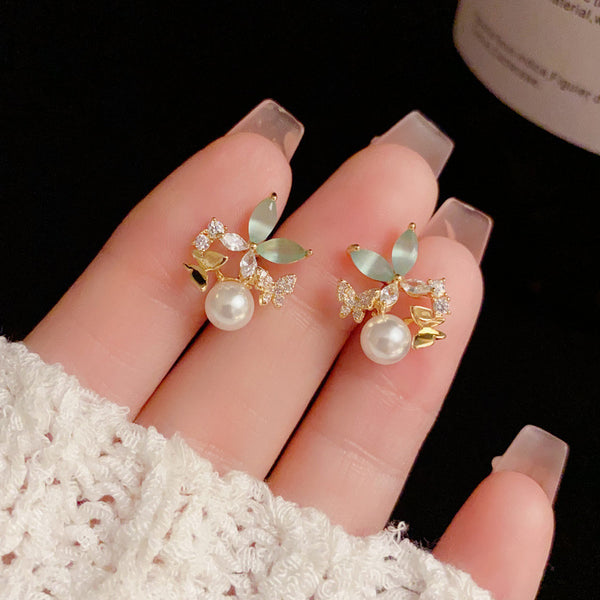 Bông Tai Cánh Bướm Đính Đá Mắt Mèo Xanh Lá Phối Hạt Trai Trắng Nữ Tính Sát Tai
