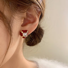 BÔNG TAI DÁNG HEART ĐỎ ĐÍNH ĐÁ TRẮNG NỔI BẬT
