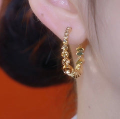 BÔNG TAI KHOEN ĐÍNH ĐÁ NÂU TRÀ 1/2 PHỐI BI VÀNG THỜI TRANG