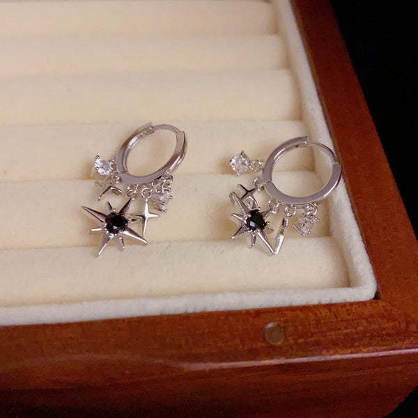 BÔNG TAI KHOEN ĐÍNH SAO BĂNG PHỐI ĐÁ ĐEN XINH XẮN