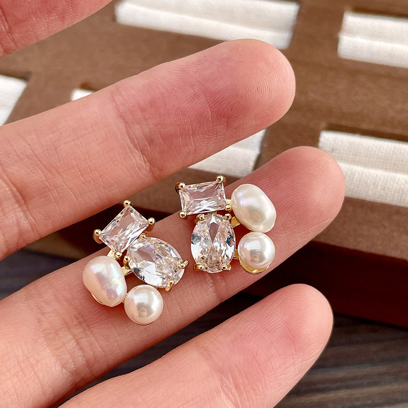 BÔNG TAI ĐÔI ĐÁ OVAL CHỮ NHẬT PHỐI 2 HẠT TRAI SÁT TAI