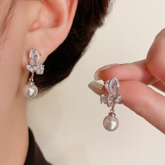 Bông Tai Tòn Teng Cánh Bướm Đính Đá Trắng Phối Hạt Trai 2 Màu