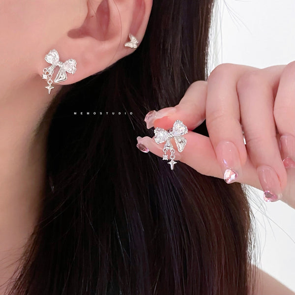 BÔNG TAI HÌNH NƠ ĐÍNH ĐÁ TRẮNG PHỐI SAO BĂNG NHỎ