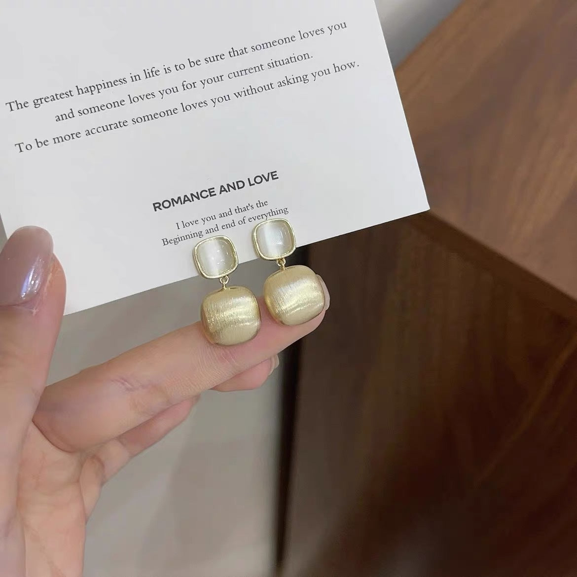 BÔNG TAI TÒN TENG VUÔNG ĐÔI ĐÁ MẮT MÈO PHỐI BẢN VÀNG ĐỘC ĐÁO