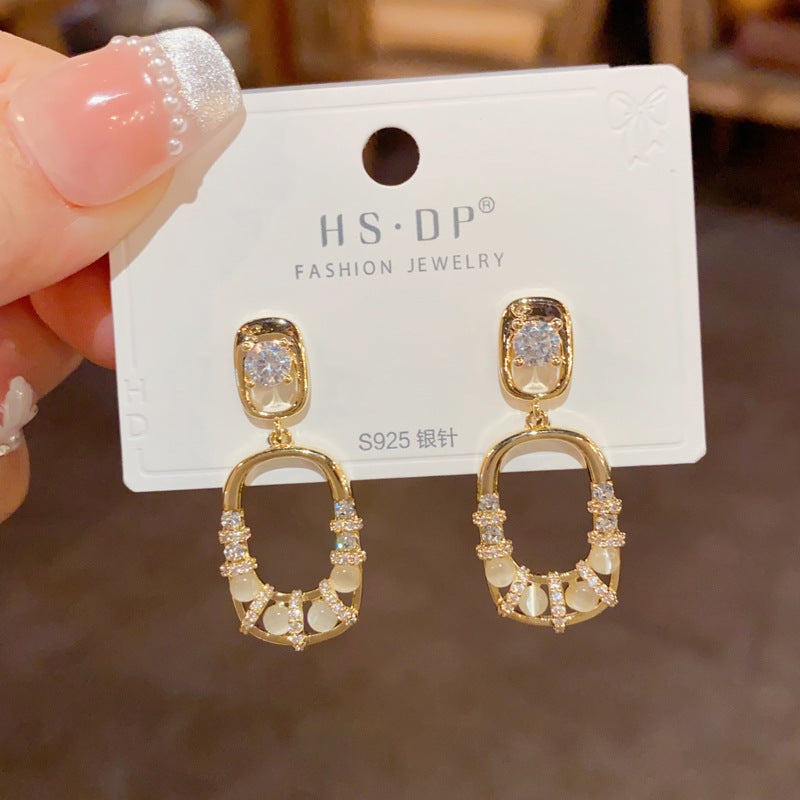 BÔNG TAI TÒN TENG HÌNH CHỮ NHẬT ĐÔI PHỐI ĐÁ MẮT MÈO ĐỘC ĐÁO