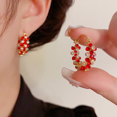 Bông Tai Khoen Tròn Phối Hoa Đá Màu Xinh Xắn