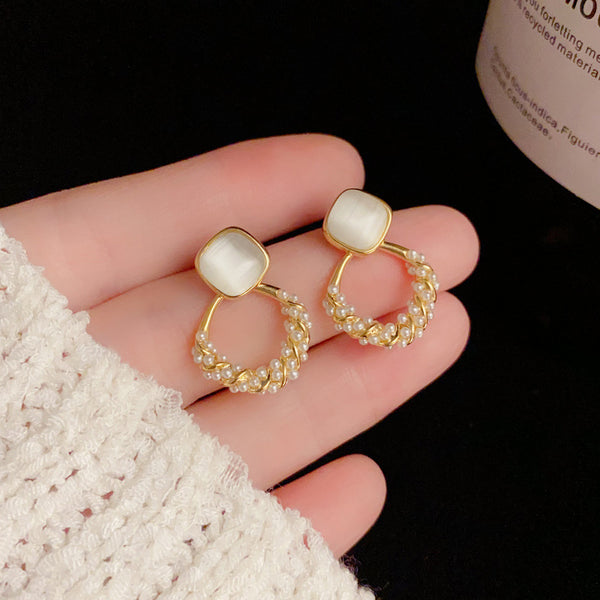 BÔNG TAI TÒN TENG THOI ĐÔI ĐÍNH ĐÁ MẮT MÈO PHỐI HẠT TRAI ĐỘC ĐÁO