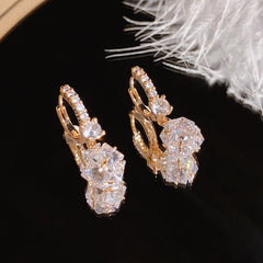 Bông Tai Khoen Đá Lập Phương Siêu Sáng