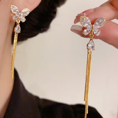 Bông Tai Tòn Teng Cánh Bướm Đính Đá Trắng Tua Rua Siêu Sáng