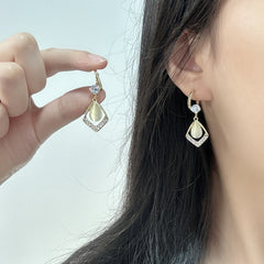 Bông Tai Khoen Xoắn Dáng Thoi Đính Đá Mắt Mèo Giọt Nước