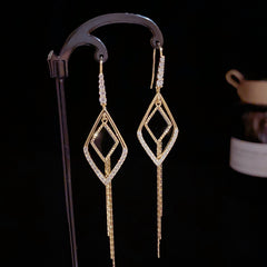 Bông Tai Tòn Teng Thoi Kép Đen Đính Đá Dáng Dài Dạng Móc