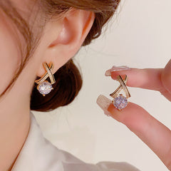 Bông Tai Dáng Chữ X Viền Đen Phối 1 Hạt Đá Tròn Trắng Sát Tai
