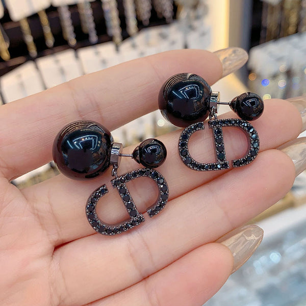 BÔNG TAI DIOR NGỌC TRAI ĐEN CD SANG TRỌNG