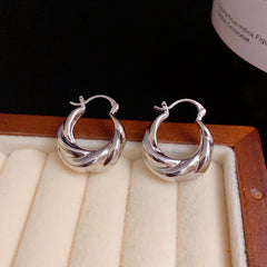 BÔNG TAI KHOEN TRƠN UỐN BẠC HỢP KIM CÁ TÍNH