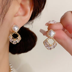 BÔNG TAI HÌNH THOI ĐÔI PHỐI ĐÁ GIỌT NƯỚC TRẮNG SANG TRỌNG