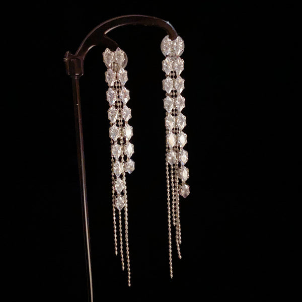 BÔNG TAI TÒN TENG 2 HÀNG ĐÁ DÁNG RƠI PHỐI TUA RUA THỜI TRANG