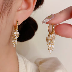 Bông Tai Khoen 3 Lớp Hình Lá Đính Đá Dáng Rơi