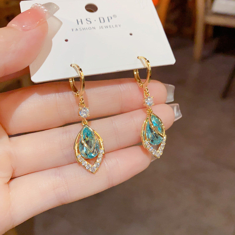 Bông Tai Khoen Tòn Teng Hoạ Tiết Viền Lá Phối Đá Xanh Lam Nổi Bật