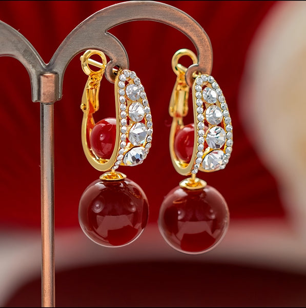 Bông Tai Khoen Giọt Nước Đính Đá Trắng Phối Hạt Trai Đỏ DO 2 Kiểu