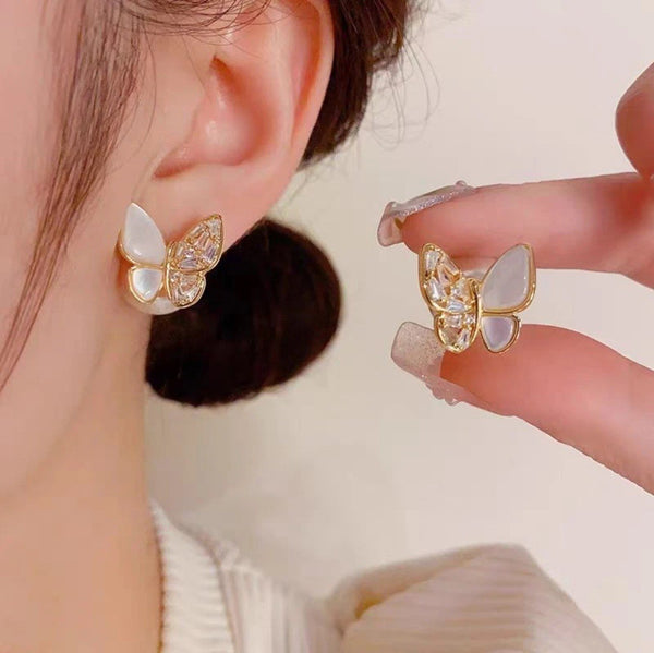 Bông Tai DO Bướm Đính Đá Phối Xà Cừ Sát Tai