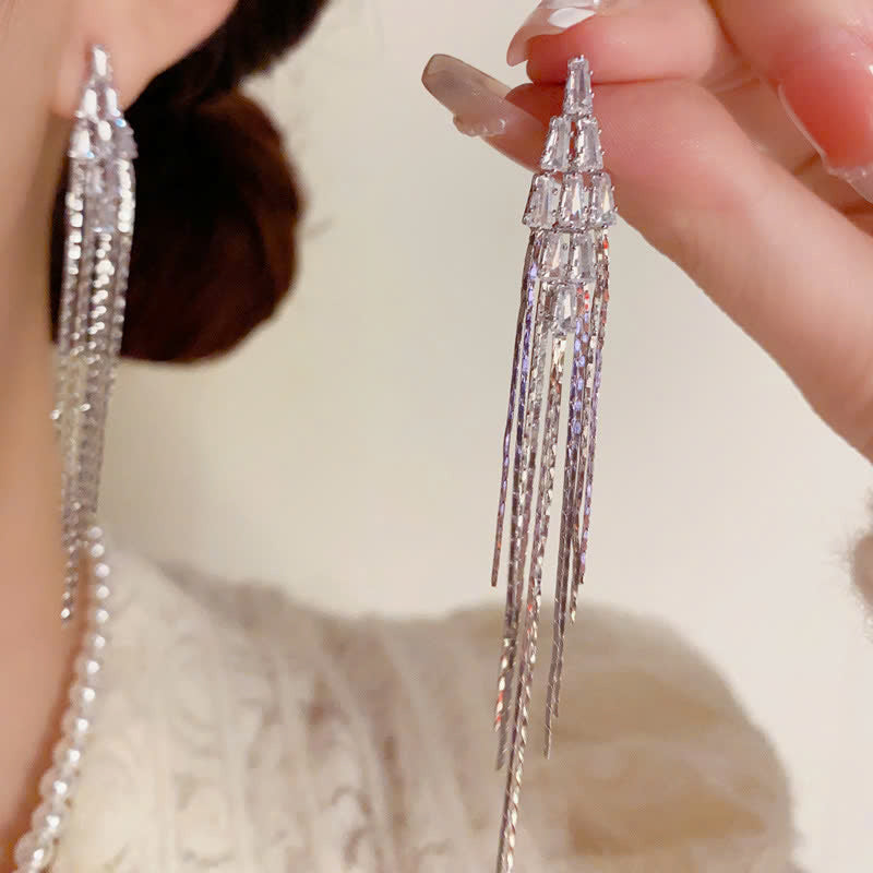 Bông Tai Tòn Teng Dáng Thoi Đính Đá Phối Tua Rua Dáng Dài 2 Màu