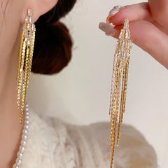 Bông Tai Tòn Teng Dáng Thoi Đính Đá Phối Tua Rua Dáng Dài 2 Màu