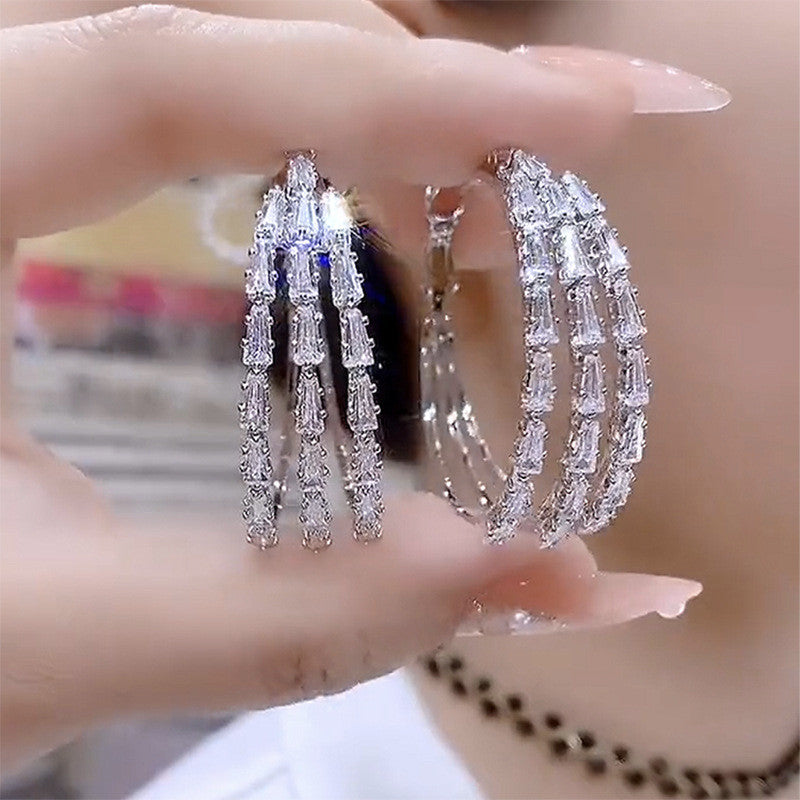 BÔNG TAI KHOEN 3 LỚP PHỐI ĐÁ CHỮ NHẬT TRẮNG CÁ TÍNH