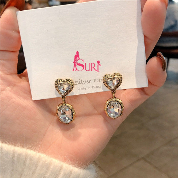 Bông Tai Tòn Teng Trái Tim Vàng Đính Đá Phong Cách Classic