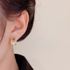 Bông Tai Dáng Chữ H Đính Đá Trắng Sát Tai