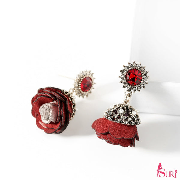 Bông tai tòn teng hoa cẩm chướng