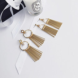 bông tai tòn teng màu vàng 1