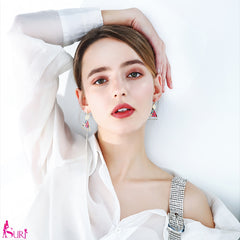 Bông Tai Bất Đối Xứng Tam Giác In Hoa