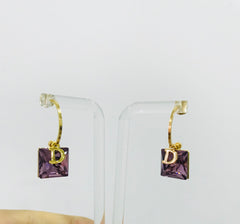 Bông Tai Khoen Đá Vuông Màu Đính Chữ D