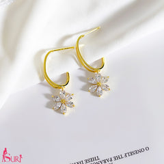 Bông Tai Khoen Vàng Hoa 6 Cánh Đá Trắng