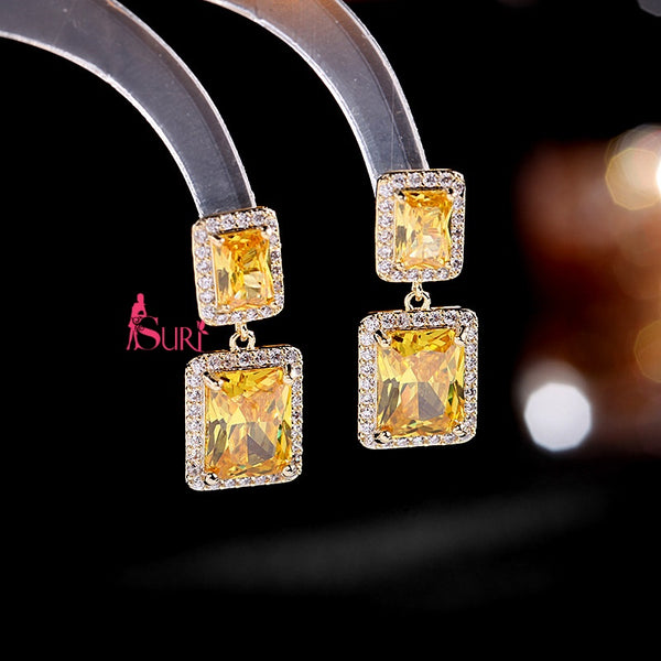 Bông Tai Tòn Teng 2 Hình Chữ Nhật Đá Màu Viền Đá Trắng Nhỏ Cao Cấp