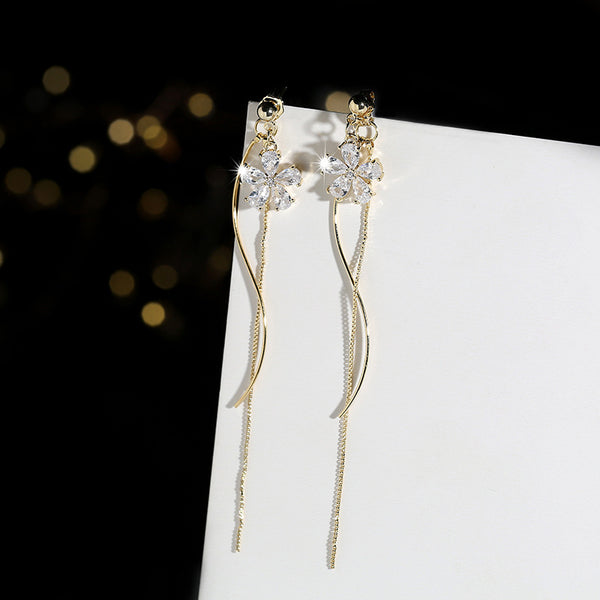 Bông Tai Tòn Teng Hoa Đá 5 Cánh Nữ Tính