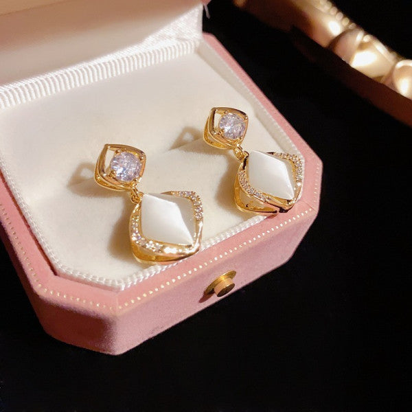 Bông Tai Tòn Teng Thoi Đôi Phối Đá Mắt Mèo Nhỏ Xinh