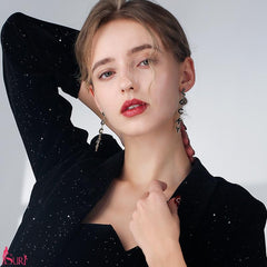 Bông Tai Tòn Teng Chữ Lucky Đen