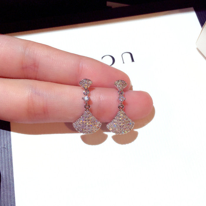 Bông Tai Rẻ Quạt Đính Đá Trắng Mịn