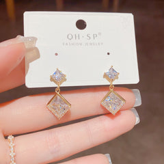 Bông Tai Tòn Teng Hình Thoi Đôi Đính Đá Trắng