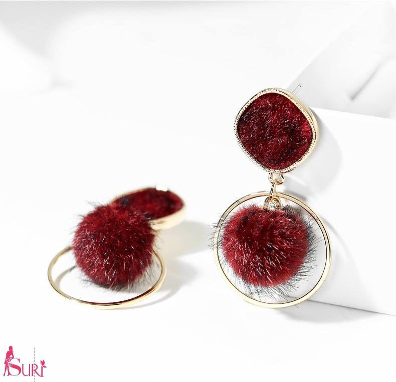 Bông Tai Lông Đỏ Đô