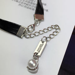 Vòng cổ choker mặt đá