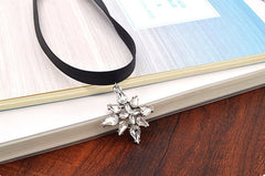 Vòng cổ choker mặt đá