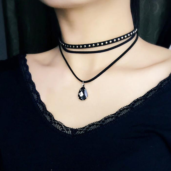 Vòng cổ choker 3 sợi hạt đá